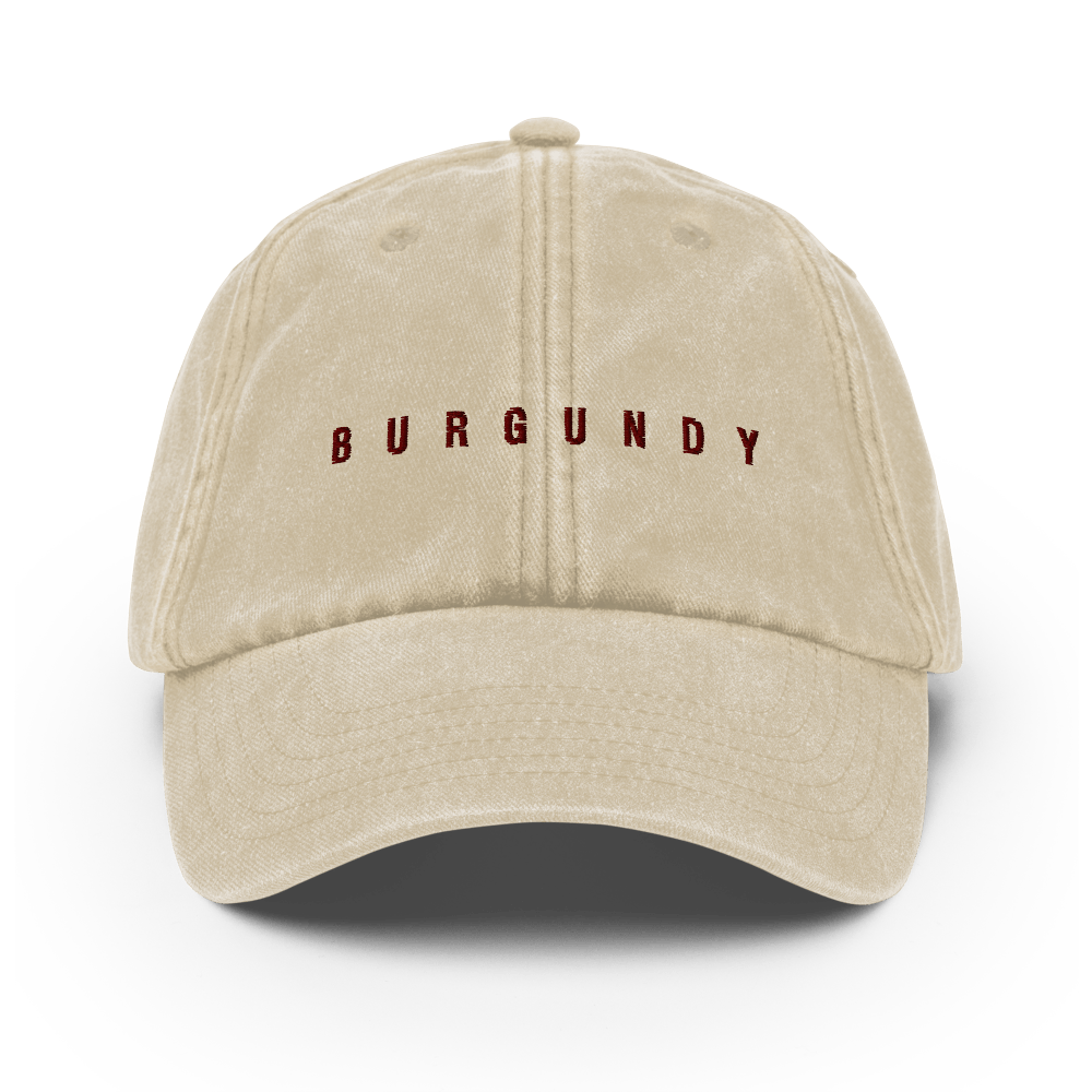 Der Burgundy Vintage Hut